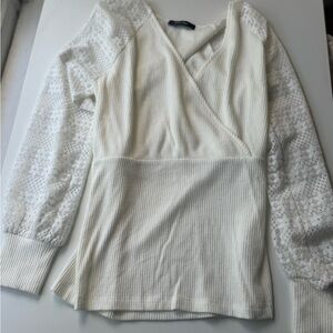 Doe and Rae white Knit